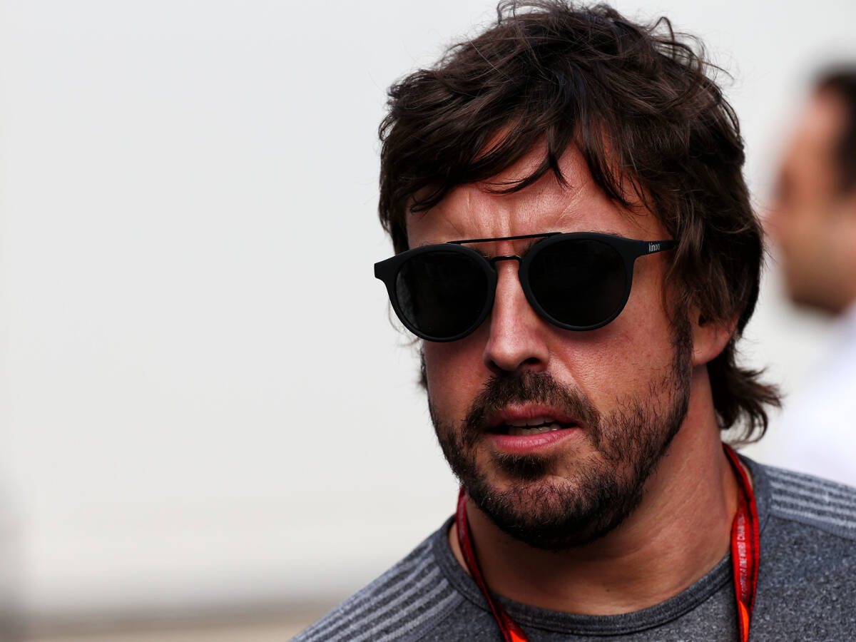 Foto zur News: Alonso stichelt: "Alle denken, wir sind in der Aufwärmrunde ..."