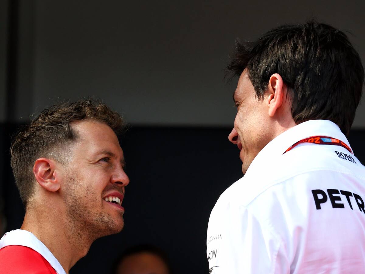 Foto zur News: Toto Wolff: Will nicht glauben, dass es Absicht von Vettel war