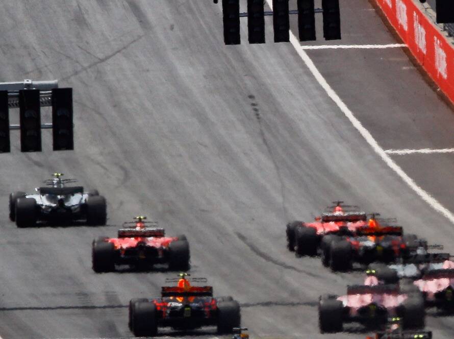 Foto zur News: Trotz Vettel-Zweifel: Warum Bottas' Wunder-Start legal war