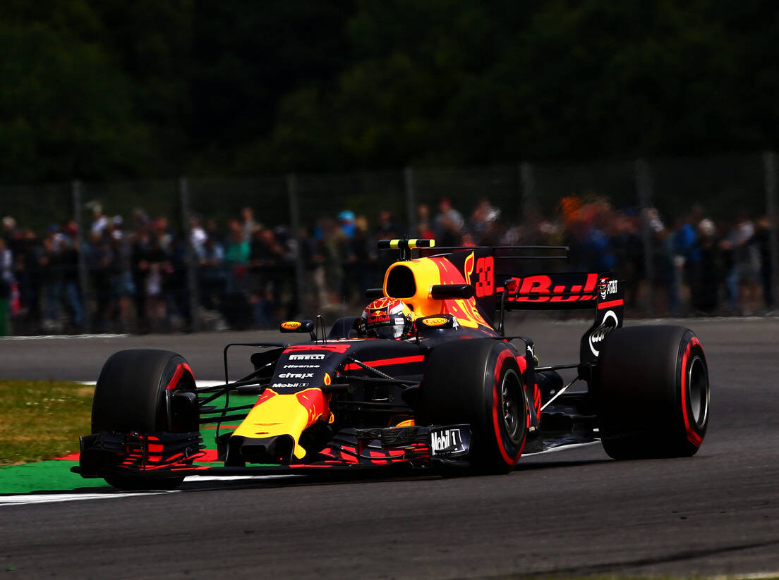 Foto zur News: Red Bull "zu langsam": Schnelle Kurven plötzlich ein Problem