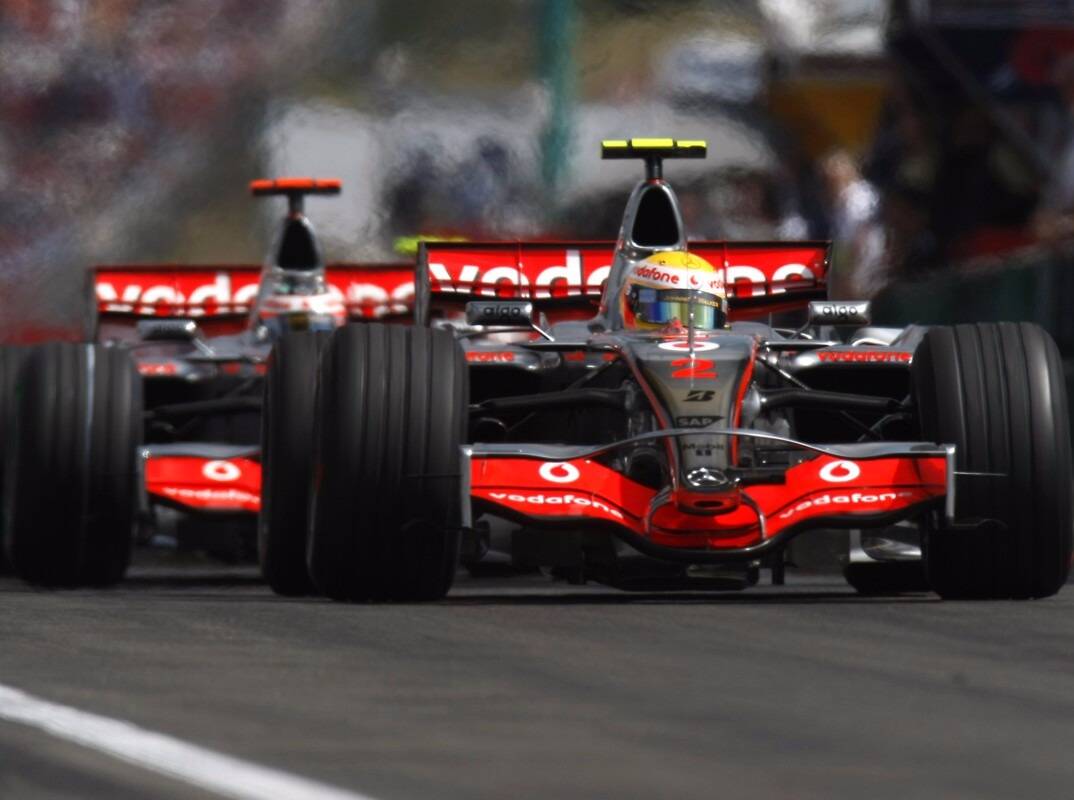 Foto zur News: Ungarn 2007: Alonso ist "froh, Teil der Geschichte zu sein!"