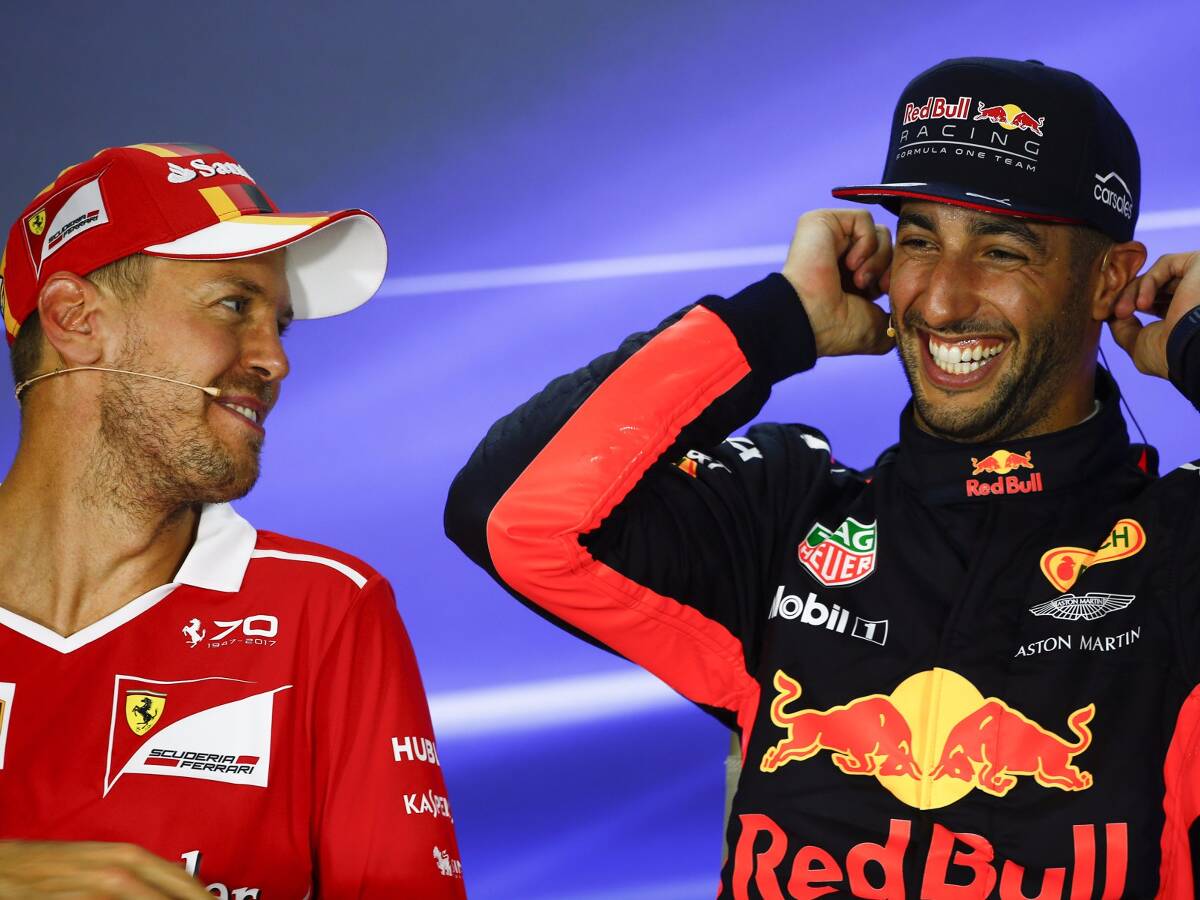 Foto zur News: Ping Pong #AND# Pipi: Was geht da zwischen Vettel und Ricciardo?