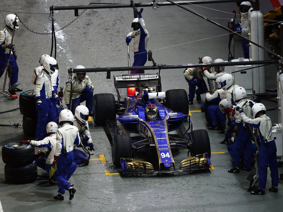 Foto zur News: Sauber-Team ärgert sich über Boxenstopp-"Systemfehler"