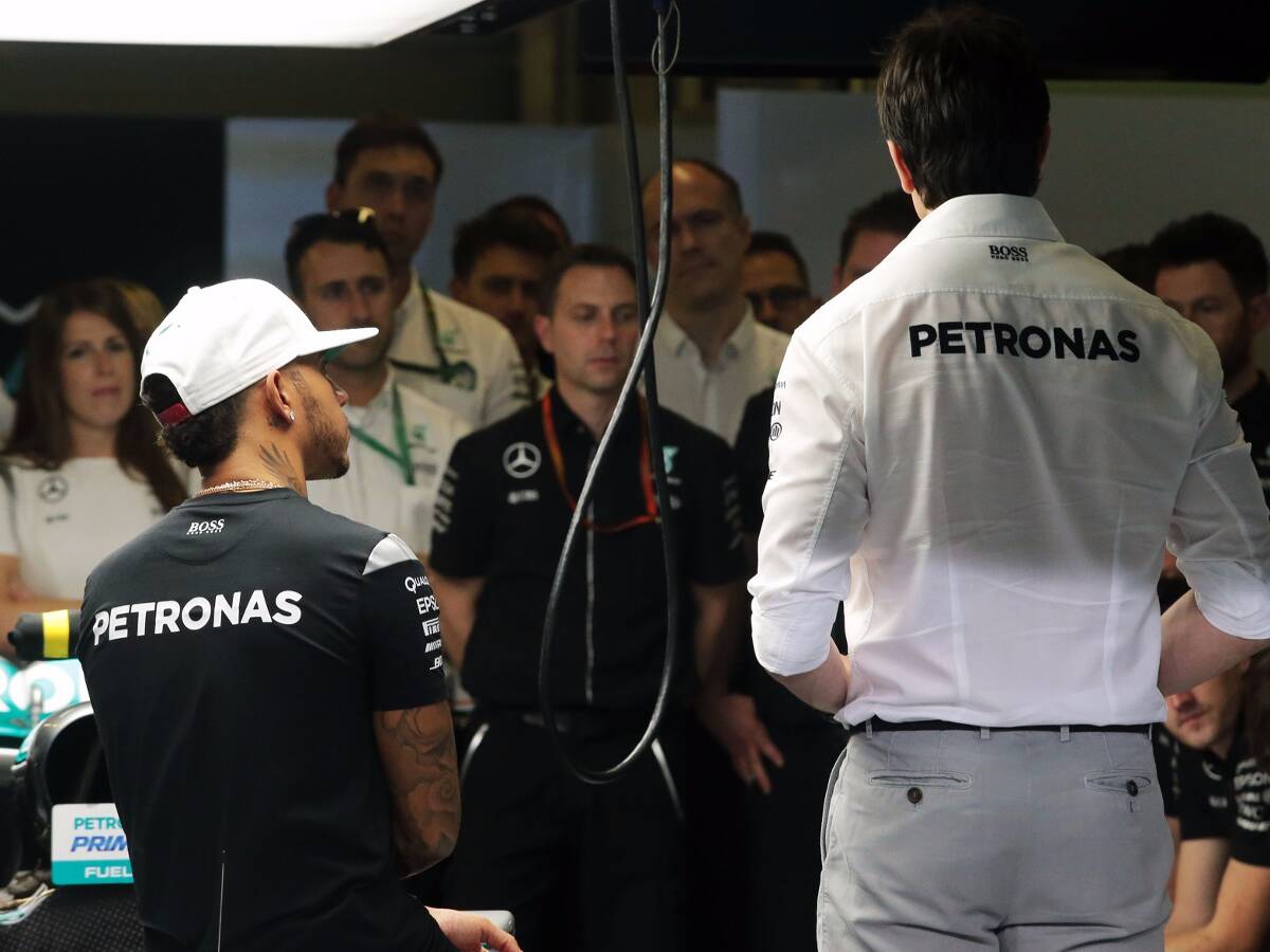 Foto zur News: Wie nach Monaco: Mercedes wirft Notfallprogramm an