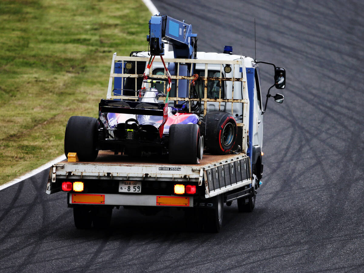 Foto zur News: Formel 1 Japan 2017: Lange Unterbrechung wegen Sainz-Crash