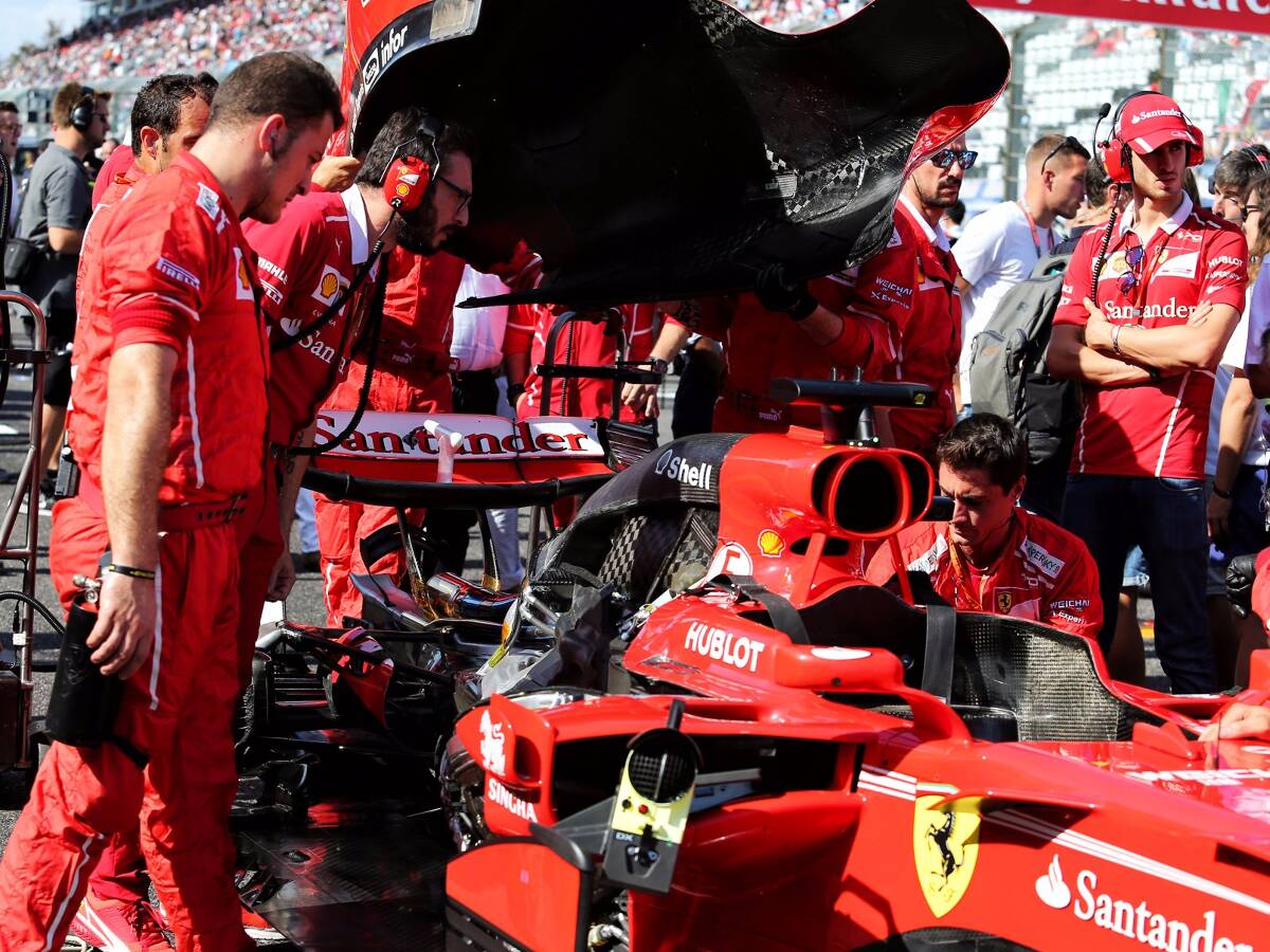 Foto zur News: Erklärt: Das steckte hinter Vettels Zündkerzen-Defekt in Suzuka