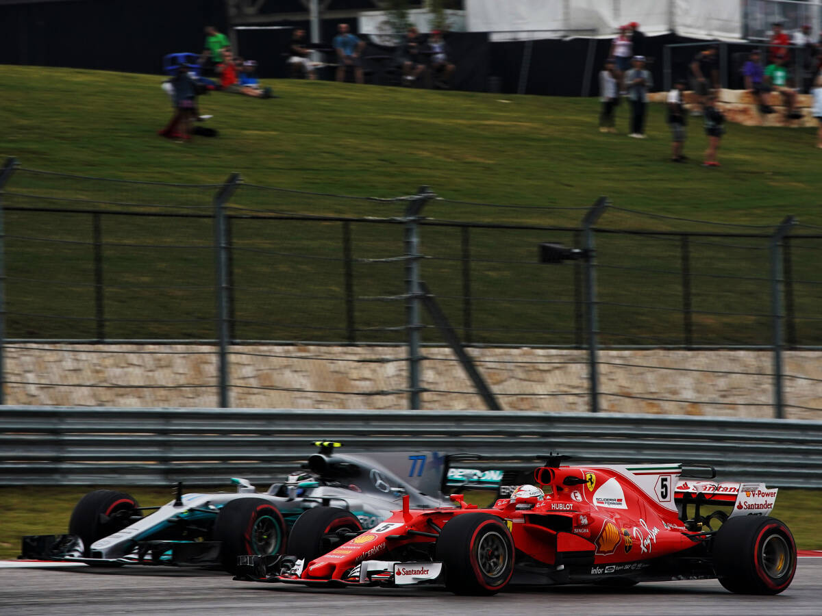 Foto zur News: Sebastian Vettel: Manöver des Rennens war "ziemlich easy"