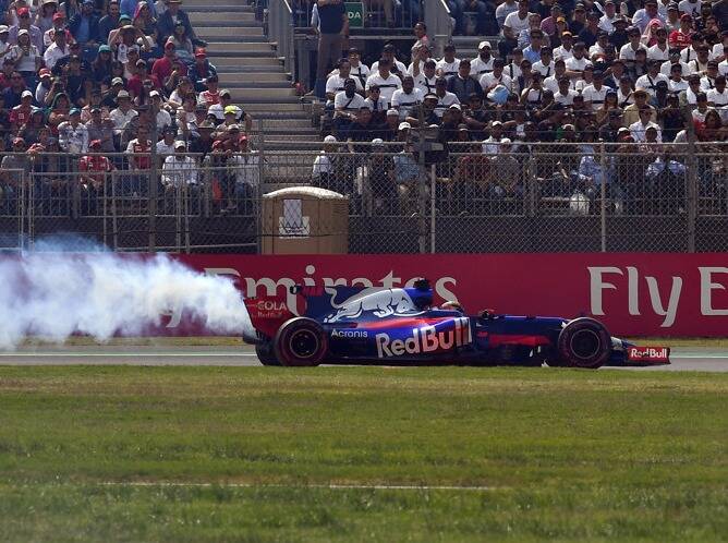 Foto zur News: Toro Rosso schießt gegen Renault: Motorenprobleme Absicht?