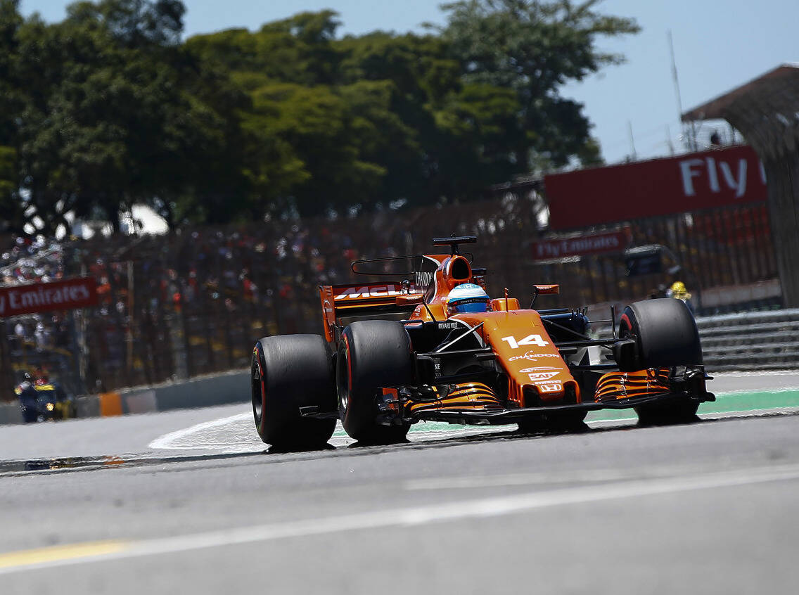 Foto zur News: McLaren: "Hamstertaktik" machte sich in Brasilien bezahlt