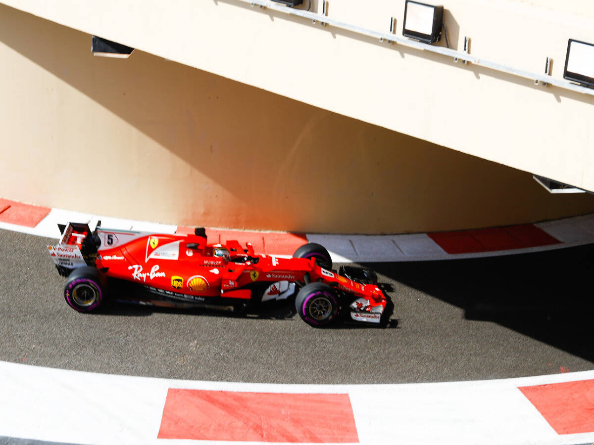 Foto zur News: Formel 1 Abu Dhabi 2017: Vettel fährt Auftakt-Bestzeit