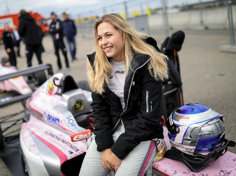 Foto zur News: Nachwuchspilotin überzeugt: Frauen schaffen Formel 1 "easy"
