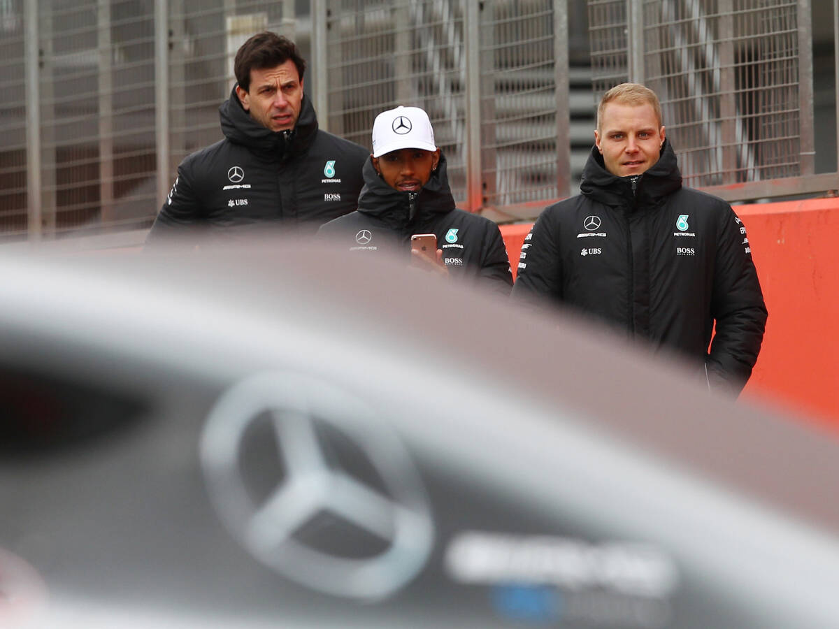 Foto zur News: Formel 1 2018: Mercedes präsentiert am selben Tag wie Ferrari