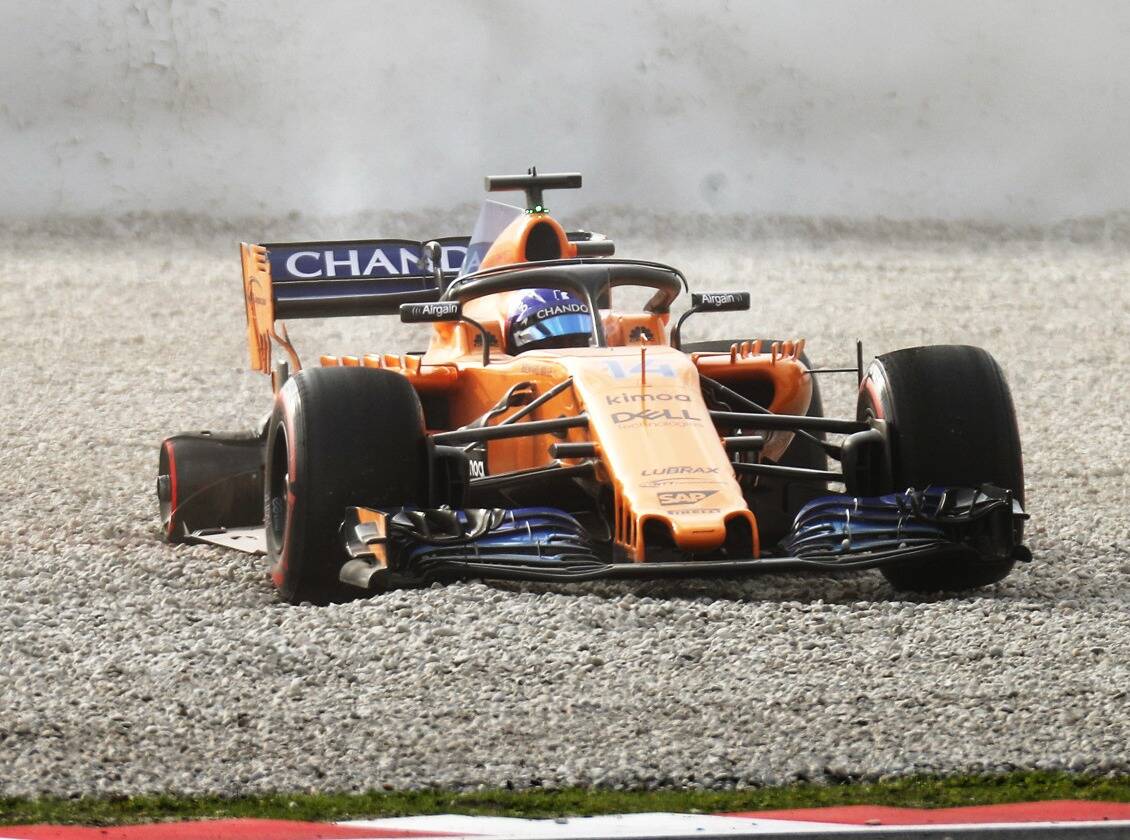 Foto zur News: Fernando Alonso: Unfall gleich zu Beginn der Formel-1-Tests