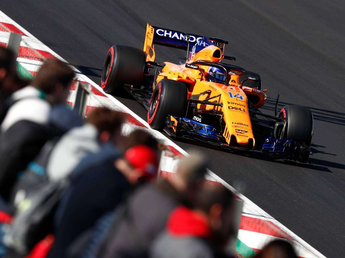Foto zur News: Boullier: Fernando Alonso durch Renault "ein anderer"