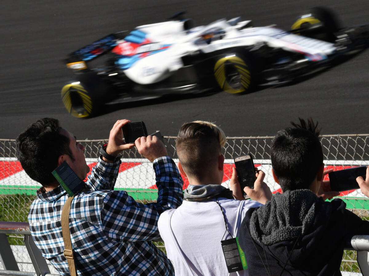 Foto zur News: Studie: Formel-1-Fans wollen Rennstrecken betreten