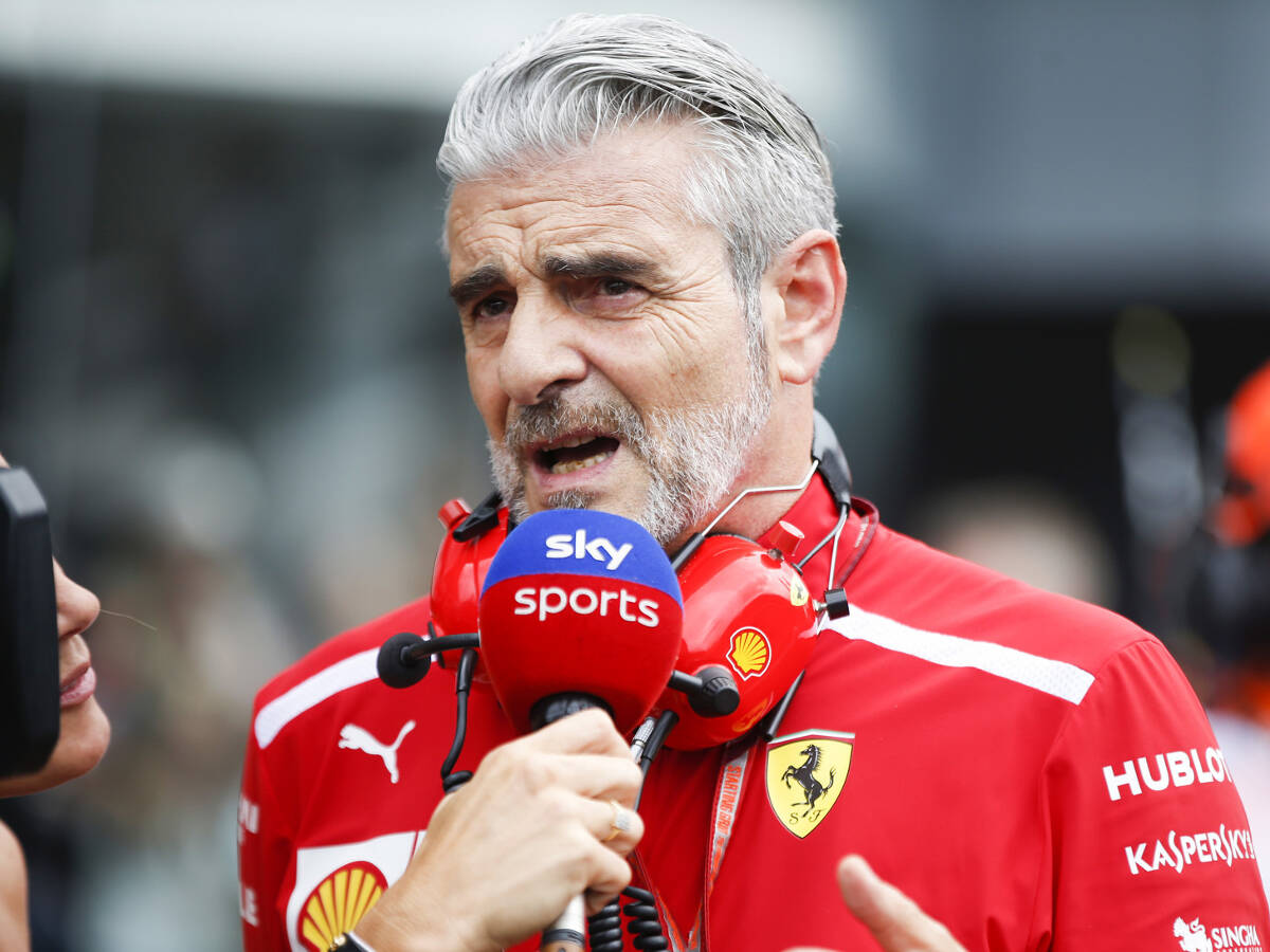 Foto zur News: Butler-Aussage: Ferrari-Teamchef entschuldigt sich bei Bottas