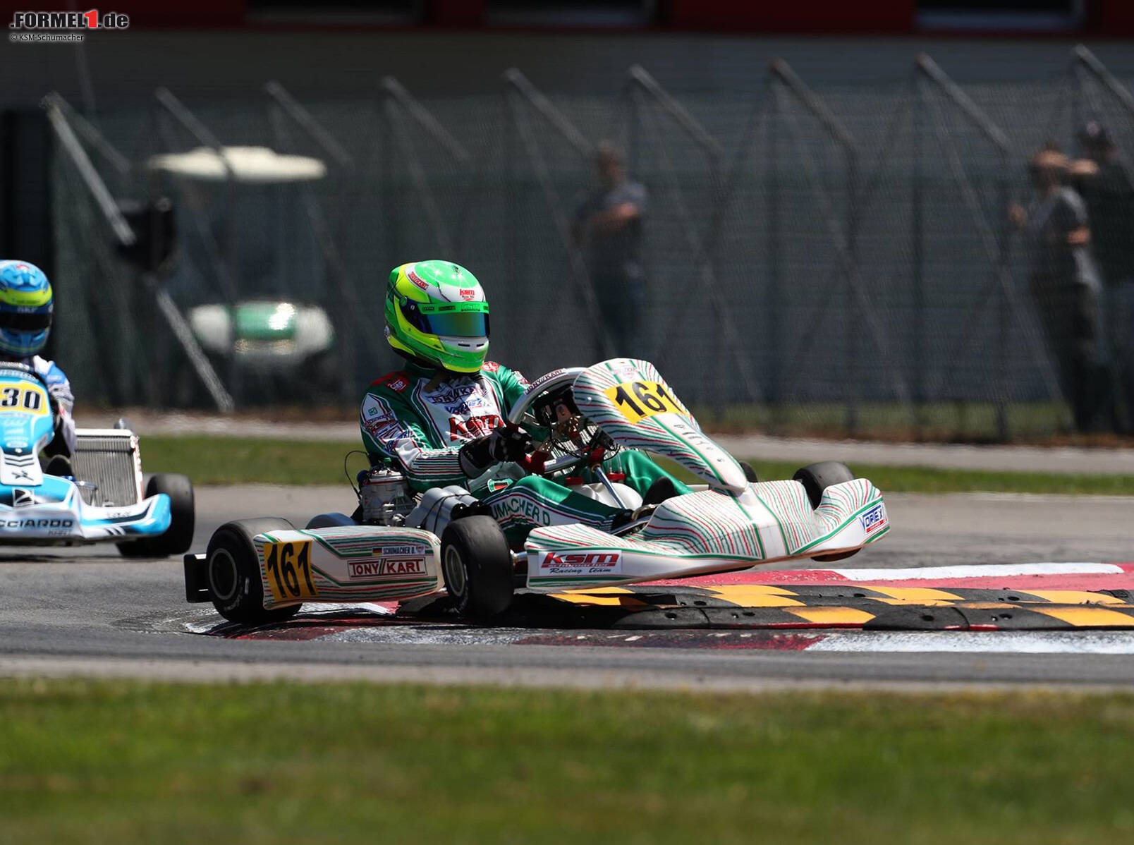 Kartbahn-Streit: Ralf Schumacher übt Kritik an Alonso