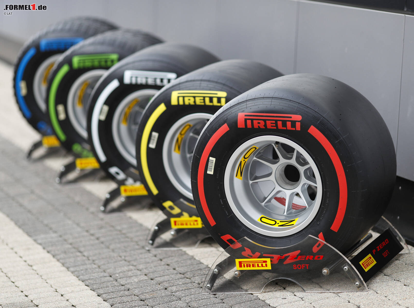 Pirelli erwägt Streichung der Reifenwahl für Formel-1 ...