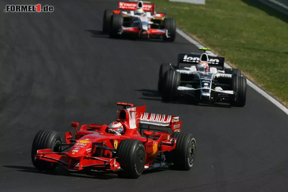 Foto zur News: 2008 stand wieder Räikkönen (P3) auf dem Podest, Felipe Massa kam von Startplatz drei im Rennen nur auf Rang 17
