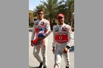 Foto zur News: Jenson Button (McLaren) und Lewis Hamilton (McLaren)