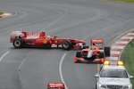 Foto zur News: Fernando Alonso (Ferrari) wurde nach dem Start umgedreht und war Letzter