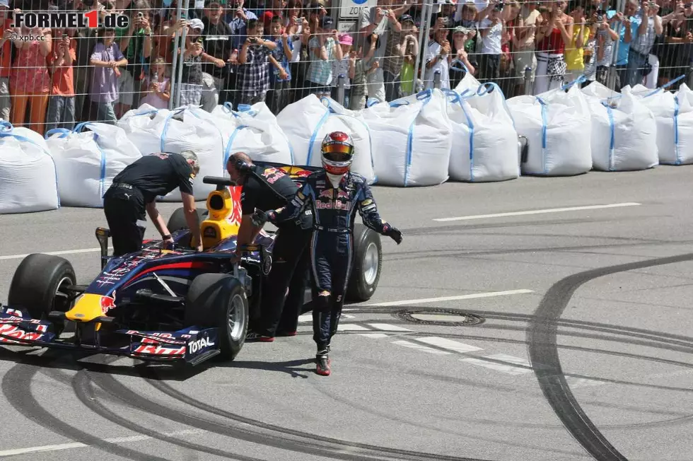 Foto zur News: Sebastian Vettel (Red Bull)