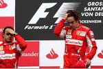Foto zur News: Felipe Massa (Ferrari) Fernando Alonso (Ferrari)