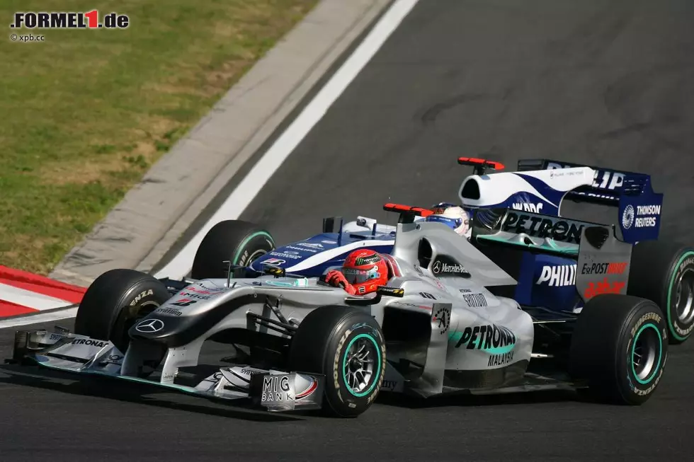 Foto zur News: Michael Schumacher (Mercedes) und Rubens Barrichello (Williams)