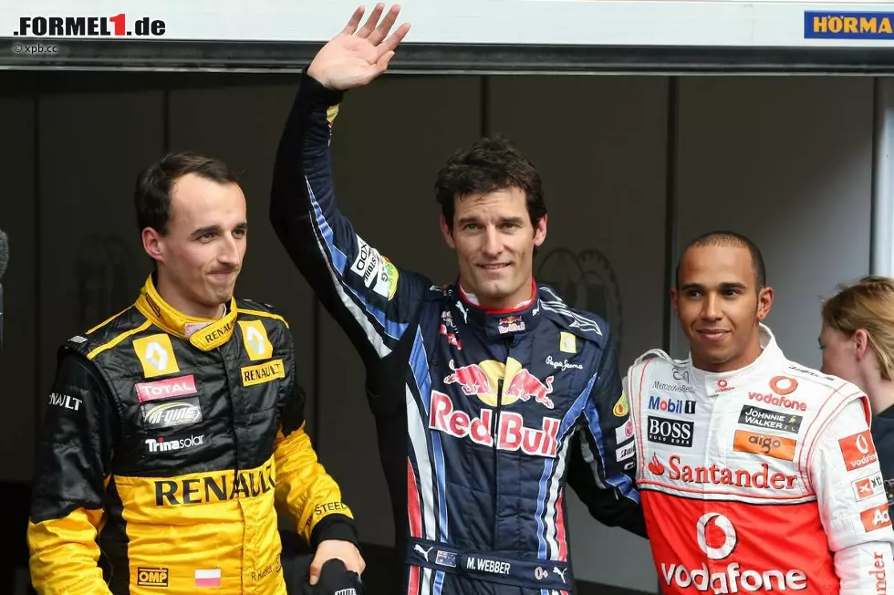 Foto zur News: Robert Kubica (Renault), Mark Webber (Red Bull) und  Lewis Hamilton (McLaren)