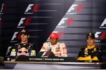 Foto zur News: Mark Webber (Red Bull), Lewis Hamilton (McLaren) und Robert Kubica (Renault)