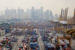 Foto zur News: Blick auf den Frachthafen von Singapur