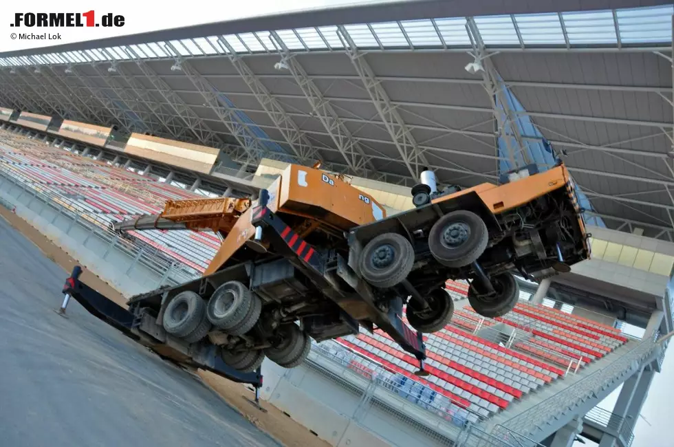 Foto zur News: Unfall bei den Bauarbeiten in Yeongam/Südkorea, aufgenommen am 28. September 2010