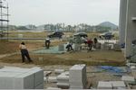 Foto zur News: Bauarbeiten in Yeongam/Südkorea, aufgenommen am 11. Oktober 2010