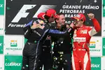 Gallerie: Mark Webber (Red Bull), Sebastian Vettel (Red Bull), Christian Horner (Teamchef) (Red Bull) und Fernando Alonso (Ferrari)