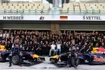 Foto zur News: Gruppenfoto bei Red Bull