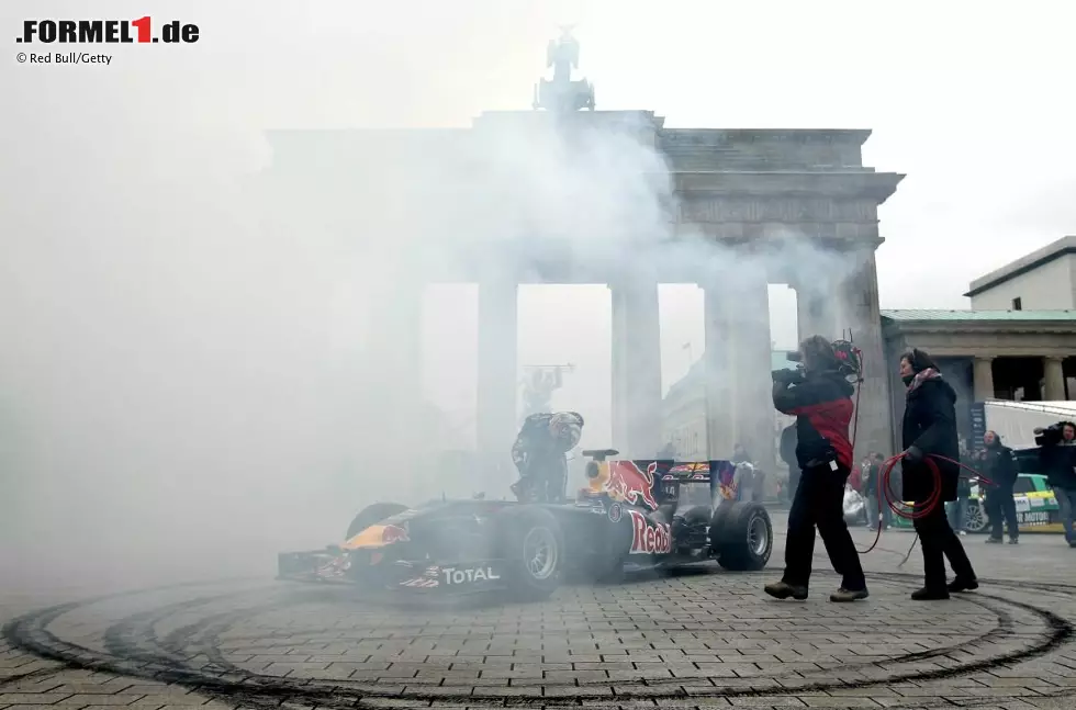 Foto zur News: Sebastian Vettel (Red Bull)