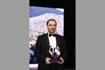 Gallerie: Michael Bartels mit dem Pokal für den GT1-Weltmeister