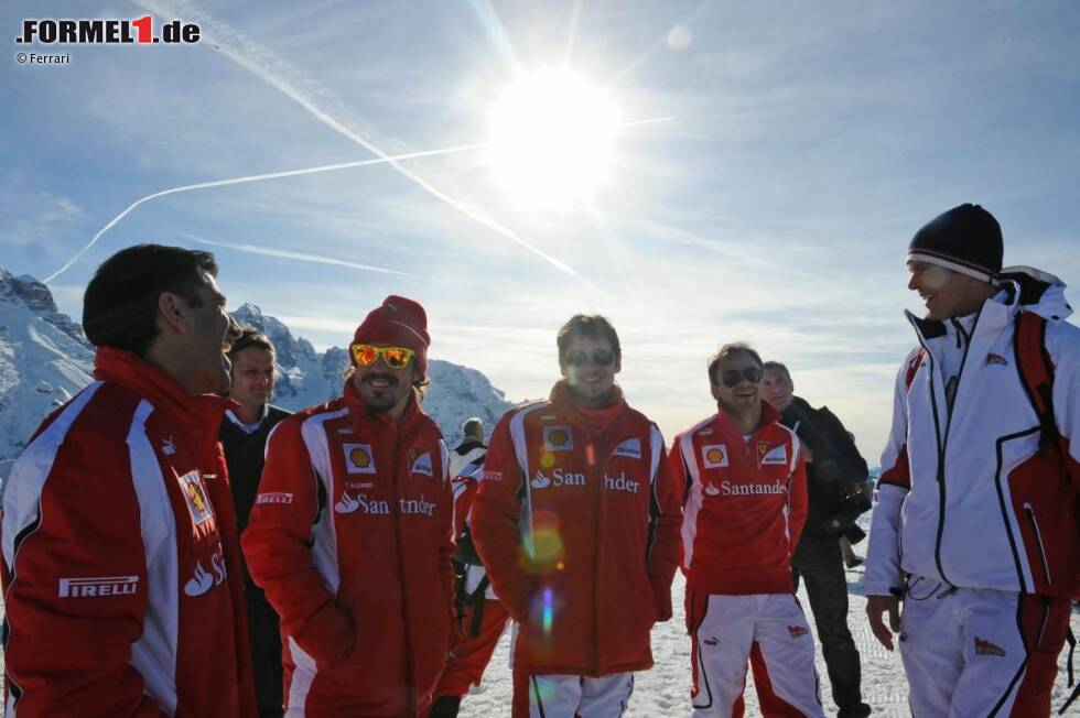 Foto zur News: Marc Gené, Fernando Alonso, Giancarlo Fisichella und Felipe Massa (Ferrari)