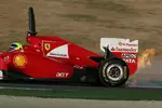 Foto zur News: Feuer aus dem Heck vom Ferrari von Felipe Massa