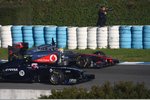 Foto zur News: Lewis Hamilton (McLaren) und Rubens Barrichello (Williams)