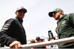 Foto zur News: Michael Schumacher und Heikki Kovalainen (Lotus)