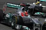 Foto zur News: Michael Schumacher (Mercedes) vor Nico Rosberg (Mercedes)