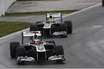 Foto zur News: Rubens Barrichello (Williams) und Pastor Maldonado (Williams)