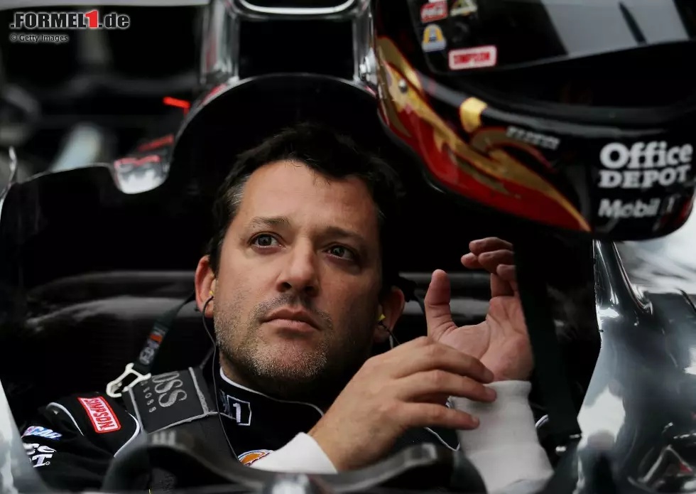 Foto zur News: Tony Stewart (SHR) im McLaren