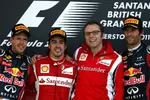 Gallerie: Sebastian Vettel (Red Bull), Fernando Alonso (Ferrari), Stefano Domenicali (Ferrari-Teamchef) und Mark Webber (Red Bull)