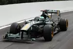 Foto zur News: Jarno Trulli (Lotus) mit defektem Frontflügel