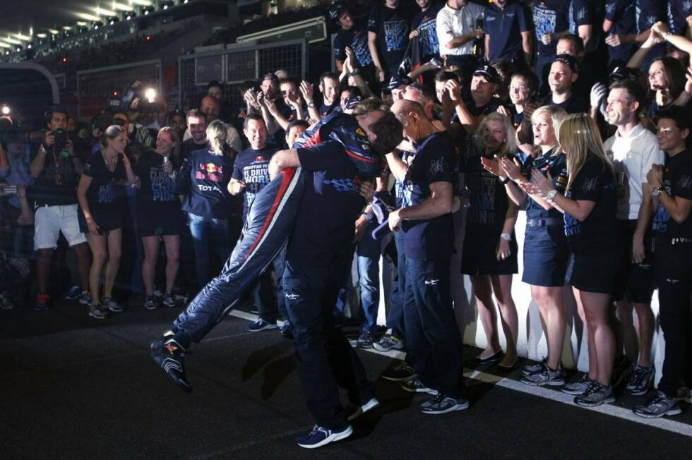Foto zur News: Christian Horner (Teamchef) Sebastian Vettel (Red Bull)