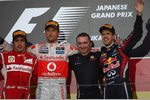 Foto zur News: Fernando Alonso (Ferrari), Jenson Button (McLaren) und Sebastian Vettel (Red Bull)