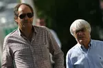 Foto zur News: Ex-Formel-1-Rennfahrer Gerhard Berger und Bernie Ecclestone (Formel-1-Chef)