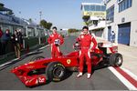 Foto zur News: Michael Lewis und Sergio Campana (Ferrari)